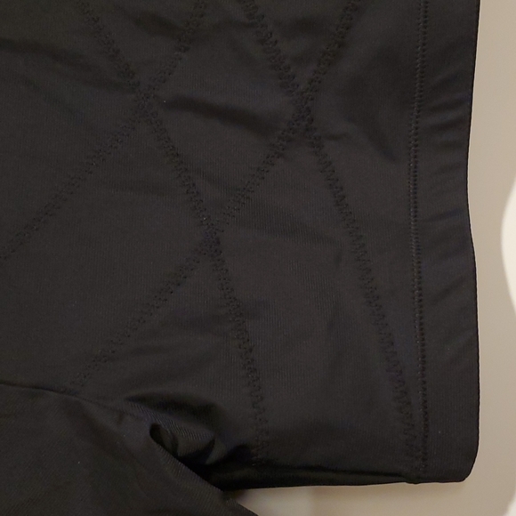 Fullness BLACK arm shaper slimming top posture Medium NWOT - Picture 12 of 12